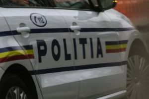 Un bărbat din Botoşani a spart cu hârleţul parbrizul unei maşini şi apoi l-a agresat pe şofer. Individul şi-a primit pedeapsa înainte de Paşte