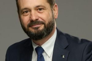 Mihai Coteţ, după alegerile din Ungaria: „Nu e despre zgomot. E despre decizie”
