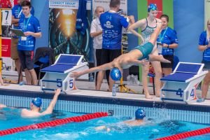 Invitaţie la Swimathon: Lucrurile se mişcă dacă faci valuri