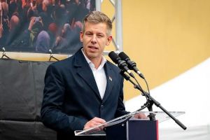 Péter Magyar, după victoria în alegeri: „Orbán a susţinut un om care a dansat pe mormintele eroilor maghiari”