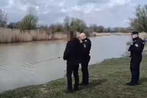 Bărbat amendat pentru pescuit ilegal pe lacul Bacău II