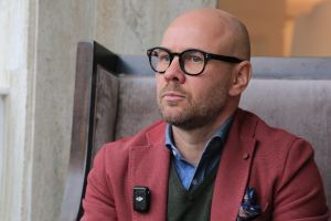 Liberalul Coşei, anunţ-şoc: Nu mai sunt bani pentru amantele politicienilor!