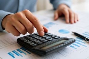 Inflaţia a urcat la 9,87% în martie 2026. Serviciile şi mărfurile nealimentare trag cel mai mult preţurile în sus