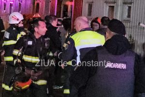 FOTO-VIDEO. Presedintele CJ Constanta, Florin Mitroi a ajuns la locul incendiului din cartierul Henri Conda 