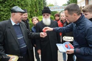 Câmpu Mare, Olt: cine a câştigat concursul pascal de ciocnit ouă/ FOTO