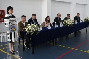 Comuna Dragomireşti-Vale susţine competiţiile  educaţionale.  Liceul Tehnologic „Vintilă Brătianu” a  găzduit etapa naţională a Olimpiadei de Tehnologii