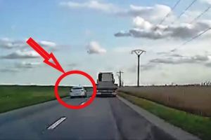 VIDEO Depăşire de infarct pe DN23, surprinsă de o cameră de bord!