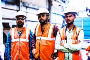 Tot mai mulţi muncitori străini în România! Ce înseamnă acest fenomen pentru economia locală şi pentru Vrancea