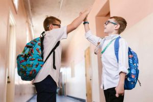 Elevii din Timiş se întorc pentru ultimul modul de cursuri înainte de vacanţa de vară