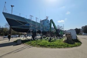 FOTO+VIDEO: Vaporasul din zona Garii CFR Constanta, in curand istorie! Au fost aduse utilajele pentru dezafectare