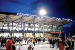 Aeroportul Braşov contractează servicii de reparare şi întreţinere în valoare de 27 milioane de lei