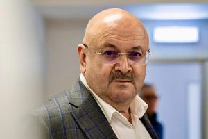 Ion Mînzînă clarifică procedura de achiziţie a microbuzelor electrice: „Totul a fost transparent şi legal”