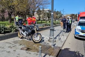 FOTO+VIDEO: Motociclist implicat intr-un grav accident la Constanta! Victima, resuscitata