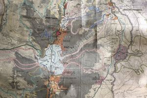 Un nou PUZ în munte, care nu ţine cont de PUG-ul în vigoare. Proprietari de terenuri în intravilan s-au trezit în extravilan