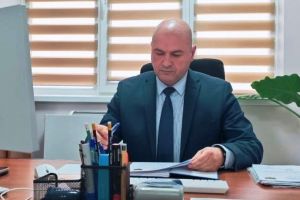 Tensiuni în AUR Vrancea după votul pentru repartizarea fondurilor din impozitul pe venit! Deputatul Badiu îi cere demisia lui Sorin Pîslaru, vicepreşedinte al CJ