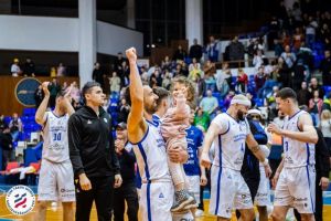 CSM Târgu Mureş, o nouă victorie de infarct, după prelungiri, cu Vlad Pora la cârmă! Calcule pentru play-off