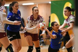 Știinţa Bacău, între campionat, Cupă, Universitare şi handbal pe plajă