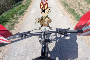 Pistă cu frâne: ABA Crişuri a făcut piste de biciclete... cu bariere (FOTO)