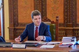 Nicuşor Dan, prezent online la summitul pentru securitatea navigaţiei în Ormuz