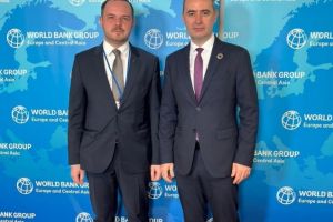 Alexandru Rogobete, după discuţiile cu Pfizer: România a cerut convertirea datoriei de 600 de milioane de euro în medicamente inovatoare destinate pacienţilor oncologici