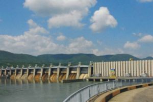 Fifor: Scoaterea la vânzare a unor companii profitabile de stat în plină criză energetică şi financiară – o eroare