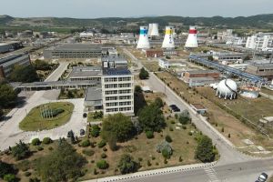 Chimcomplex începe reorganizarea: cel puţin 1.200 de angajaţi vizaţi, pe fondul costurilor ridicate din industrie