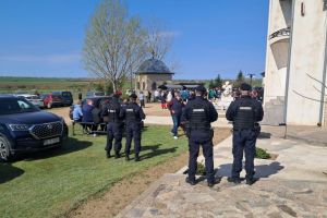 Jandarmii IJJ Tulcea, in misiune la Manastirea Izvorul Tamaduirii din Macin