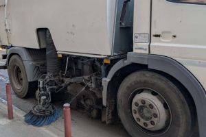 SaluT reia „Curăţenia până la bordură”. Primele străzi pe care va stropi