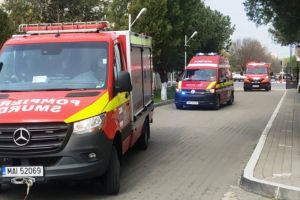Exerciţiu al ISU Vrancea la Centrul Școlar „Elena Doamna” din Focşani. A fost simulat un incendiu de amploare în incinta unităţii