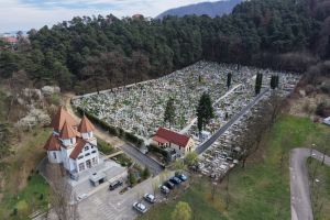 Cimitirul Șprenghi a intrat într-un proces amplu de reparaţii