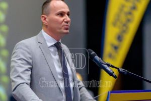 Aurelian Cotinescu (PNL) îi aminteşte lui Sorin Grindeanu de criza din 2017: „Guvernul este al României, nu al partidului!”