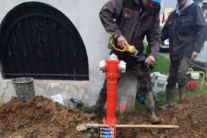 Încă 20 de hidranţi, montaţi în Râşnov, pentru creşterea nivelului de siguranţă. În ce zone vor fi amplasaţi