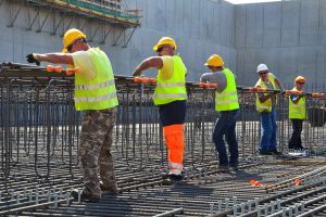 Instanţa dispune intrarea în insolvenţă a unei firme de construcţii din Botoşani