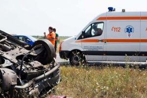 Accident rutier pe DJ 691, în Giarmata: un şofer a fost rănit după ce maşina s-a răsturnat