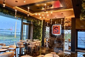 FOTO Premieră în Botoşani! Sam′s Steakhouse lansează un concept care schimbă regulile în gastronomia locală