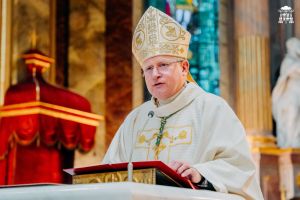 „Trist şi regretabil”. Premieră în scandalul Premonstratens: episcopul romano-catolic de Oradea se delimitează de abatele Fejes şi le cere iertare „celor scandalizaţi”