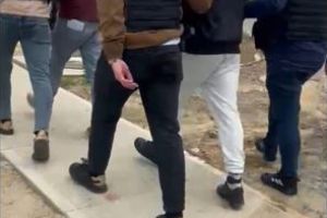 Doi tineri din Zalău, reţinuţi de poliţişti după ce au jefuit o bază sportive