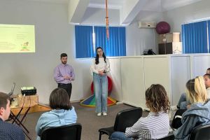 Implicare cu impact în Timişoara. Proiect de nutriţie pentru familiile copiilor cu autism de la Casa Faenza