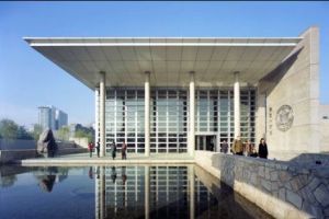 Ambasada SUA, ţinta unui ATENTAT? Diplomaţii americani au fost ATACAȚI. ALERTĂ MEDICALĂ 