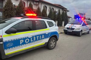 Noi controale cu poliţiştii şi jandarmii la Ștefăneşti. Zeci de persoane şi maşini verificate