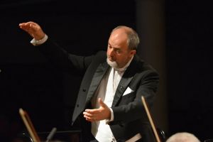 Filarmonica îşi aşteaptă melomanii la un nou concert simfonic