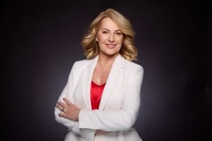 VIDEO. Nadia Comaneci, premiata in cadrul Galei Laureus pentru cei 50 de ani de la istoricul ei perfect de 10