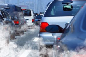 Îşi vor banii înapoi. Hunedorenii au depus peste 15.000 de cereri de restituire a fostelor taxe auto