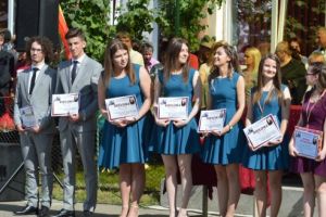 Galerie Foto: Cinste lor, Promoţiei 2018 a Liceului Tehnologic „Petru Maior”