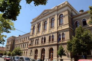Ai terminat facultatea la UBB Cluj? Universitatea clujeană te aşteaptă să-ţi aminteşti de studenţie în luna mai. Înscrie-te! Locurile sunt limitate