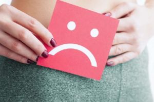 Sângerările anormale între menstruaţii, un semnal de alarmă ignorat de multe femei