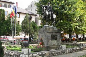 Litera ”î” va fi schimbată cu ”â” în numele tuturor localităţilor, în buletine, paşapoarte şi permise de conducere, în loc de ”î” – proiect adoptat de Camera Deputaţilor