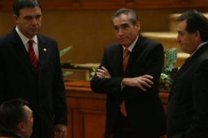Petre Roman este audiat la Parchetul General. Breaking news
