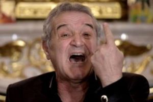 Becali vrea să cumpere o echipă din Anglia. Ce se întâmplă cu FCSB
