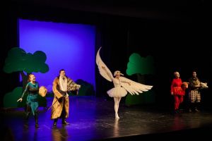 Invitaţie la teatru